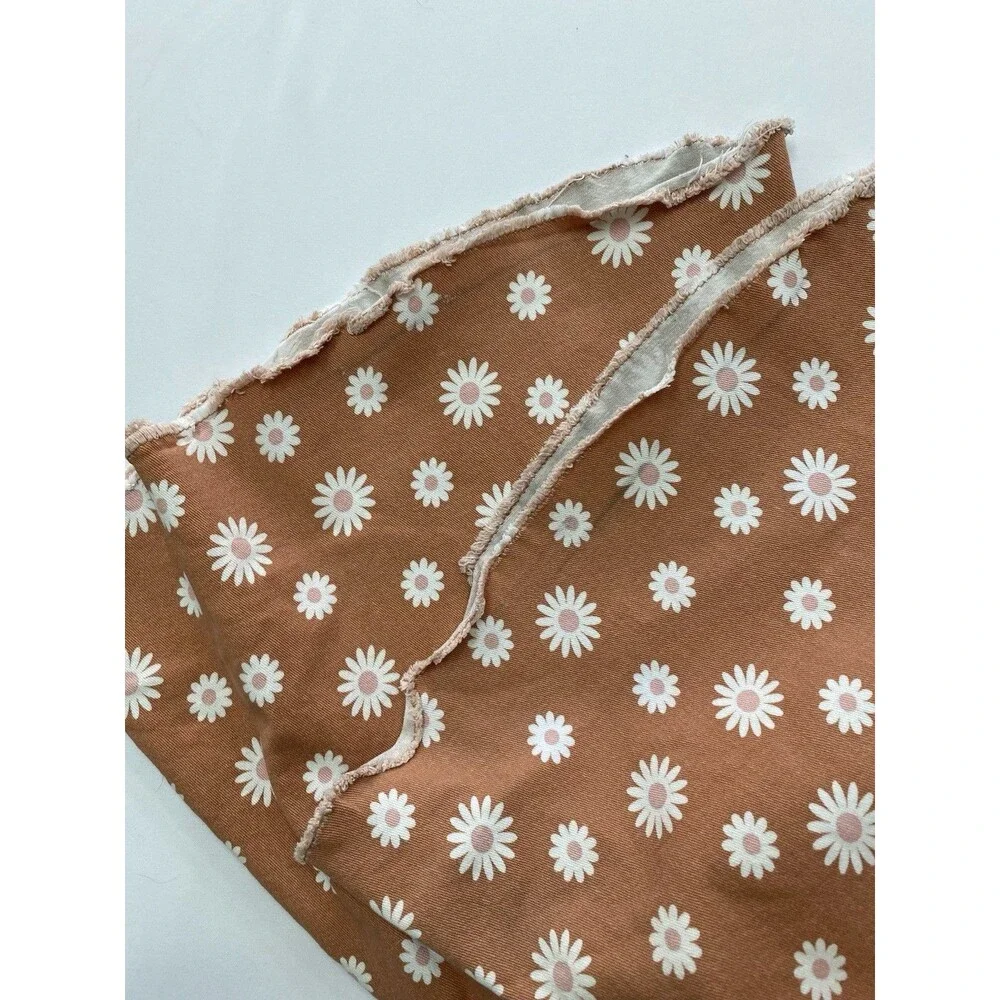 Altar'd State Daisy Print Bell Bottom Flare Jeans Medium Boho Hippie Chic - Picture 9 of 10